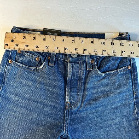 Levi’s Sz 25 “Big E” PREMIUM Wedgie Reproduction NWT - Picture 10 of 15